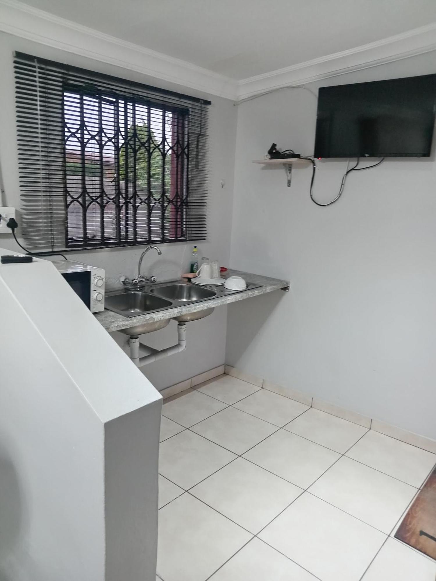 Perez Guest House Спрингс Экстерьер фото